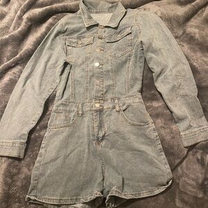 Denim Shorts Long Sleeve Romper Size Small.